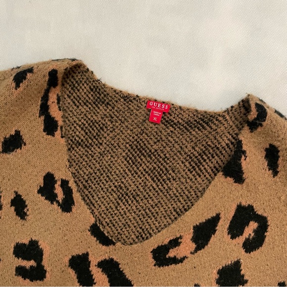 Guess - Women leopard print V-Neck knitted sweater- XL - Picture 4 of 7